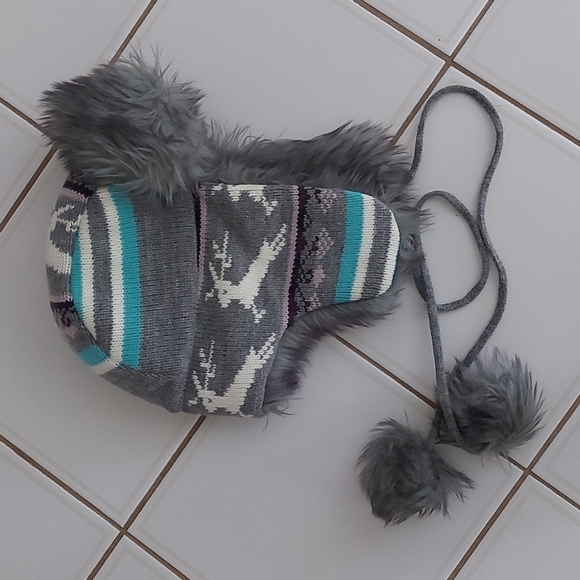 Billabong Winter Trapper Hat - Picture 1 of 4